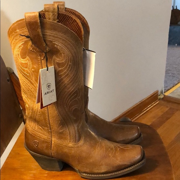 ariat lively boot